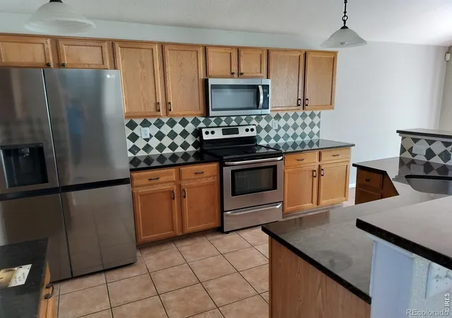 Photo 3 of Single family home for sale at 615 Prichett Ct, Fort Collins, CO 80525 | MLS# IR1070108 | Listing updated on 2026-10-07