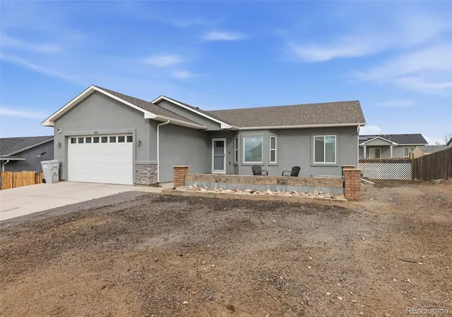 Photo 3 of Single family home for sale at 830 S Blakeland, Pueblo, CO 81007 | MLS# 8493685 | Listing updated on 2026-10-06