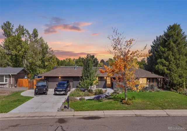 Single family home for sale at 7014 S Kendall Ct, Littleton, CO 80128 | MLS# 6185363