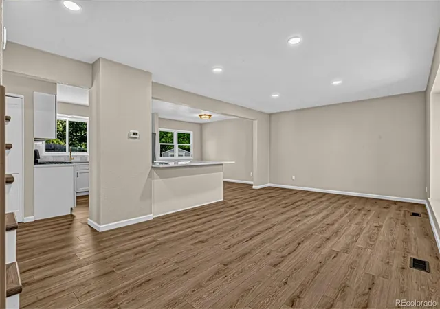 Photo 4 of Single family home for sale at 2598 S Ouray Way, Aurora, CO 80013 | MLS# 2461026 | Listing updated on 2026-10-27