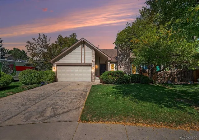 Photo 1 of Single family home for sale at 2610 S Oswego St, Aurora, CO 80014 | MLS# 7713314 | Listing updated on 2026-10-08