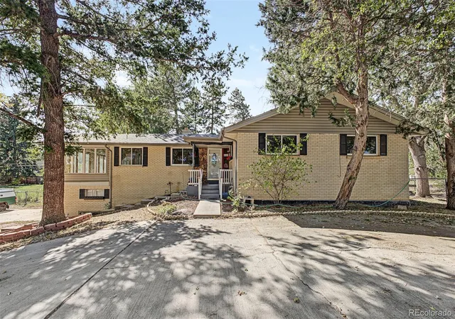 Photo 1 of Single family home for sale at 8125 Owens Way, Arvada, CO 80005 | MLS# 5775412 | Listing updated on 2026-10-08