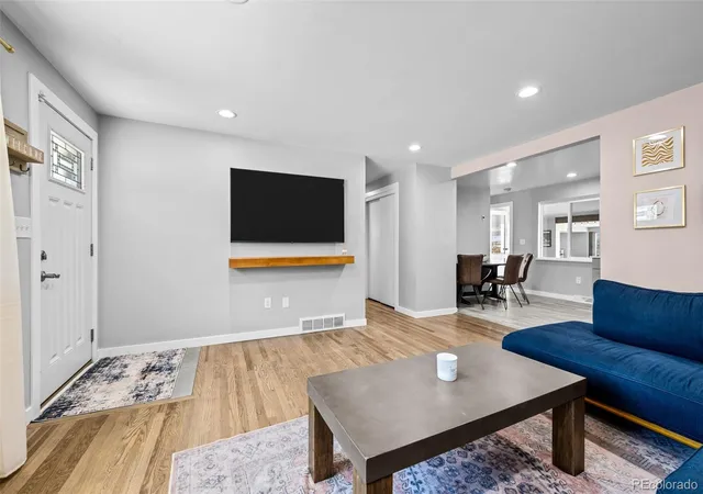 Photo 3 of Single family home for sale at 4841 S Lipan St, Englewood, CO 80110 | MLS# 6296262 | Listing updated on 2026-10-09