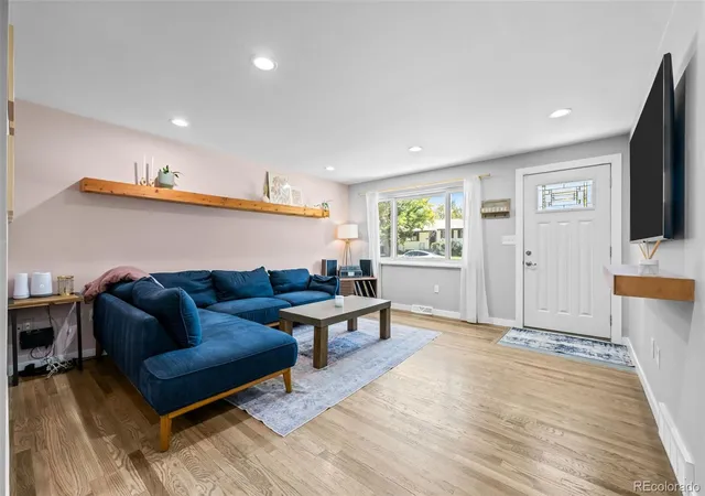 Photo 4 of Single family home for sale at 4841 S Lipan St, Englewood, CO 80110 | MLS# 6296262 | Listing updated on 2026-10-09