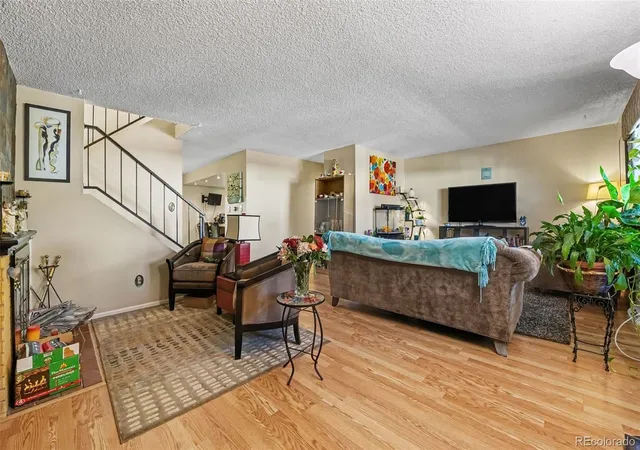 Photo 3 of Townhouse for sale at 9191 E Oxford Dr, Denver, CO 80237 | MLS# 5887583 | Listing updated on 2026-10-07