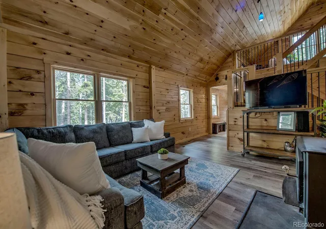 Photo 3 of Single family home for sale at 326 Bum Dr, Fairplay, CO 80440 | MLS# 8155927 | Listing updated on 2026-10-07