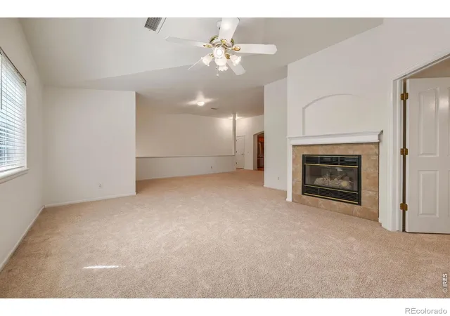 Photo 3 of Single family home for sale at 2927 Whitetail Cir, Lafayette, CO 80026 | MLS# IR1070122 | Listing updated on 2026-10-07