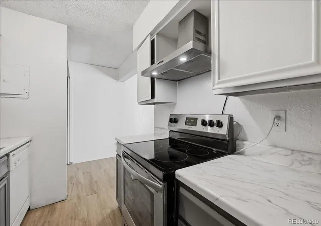 Listing Photo 4 - Condo for sale in building located at 4651 S Lowell Blvd, Denver, CO 80236 - Unit #B