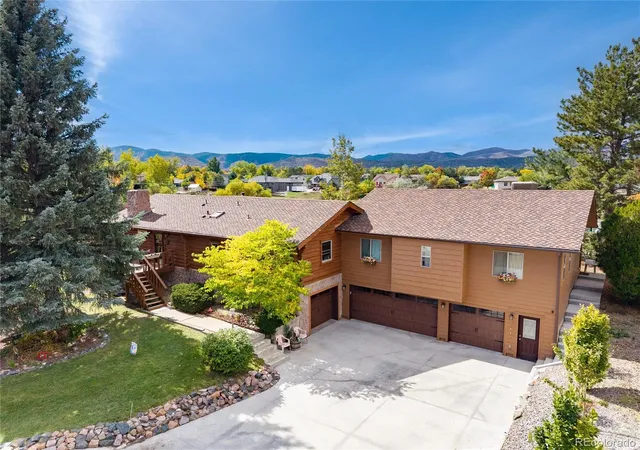 Photo 1 of Single family home for sale at 7801 S Estes St, Littleton, CO 80128 | MLS# 3599898 | Listing updated on 2026-10-09