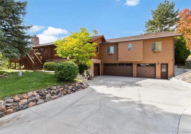 Photo 2 of Single family home for sale at 7801 S Estes St, Littleton, CO 80128 | MLS# 3599898 | Listing updated on 2026-10-09