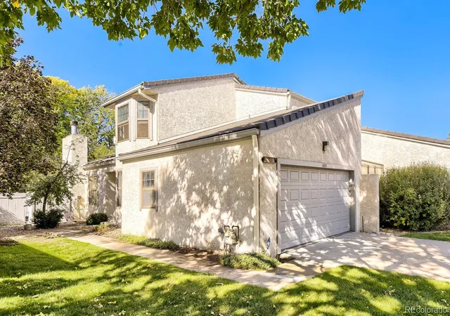 Townhouse for sale at 1683 S Trenton St, Denver, CO 80231 | MLS# 3844316