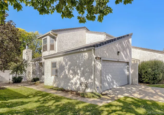 Townhouse for sale at 1683 S Trenton St, Denver, CO 80231 | MLS# 3844316