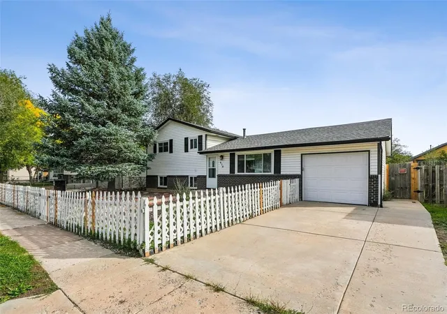 Photo 2 of Single family home for sale at 670 Calle Entrada, Fountain, CO 80817 | MLS# 4346029 | Listing updated on 2026-10-09