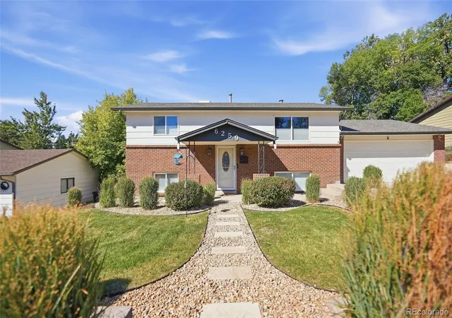 Photo 3 of Single family home for sale at 6259 Reed St, Arvada, CO 80003 | MLS# 5636542 | Listing updated on 2026-10-08