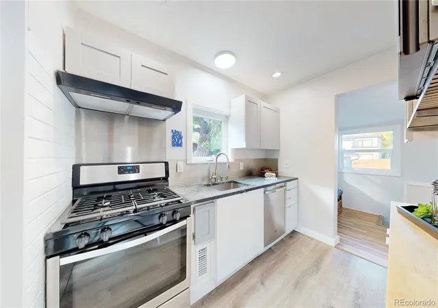 Photo 3 of Single family home for sale at 1857 S Franklin St, Denver, CO 80210 | MLS# 2888420 | Listing updated on 2026-10-22