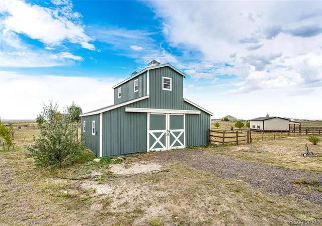 Photo 4 of Single family home for sale at 7651 Woodchest St, Strasburg, CO 80136 | MLS# 8654315 | Listing updated on 2026-10-10