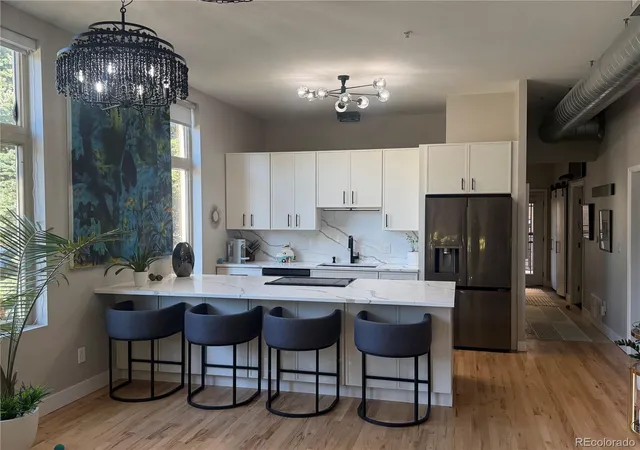 Photo 3 of Condo for sale at 220 Roslyn St #701, Denver, CO 80230 | MLS# 4836434 | Listing updated on 2026-10-07