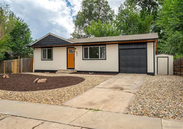 Photo 2 of Single family home for sale at 806 Querida Dr, Colorado Springs, CO 80909 | MLS# 5615880 | Listing updated on 2026-10-08