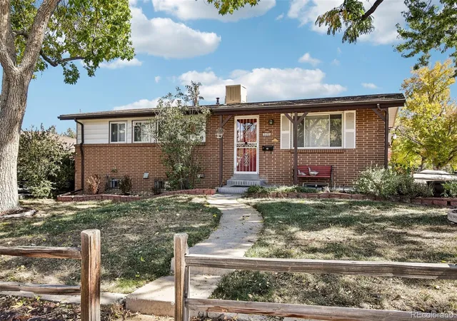 Single family home for sale at 1694 S Balsam St, Lakewood, CO 80232 | MLS# 2090811