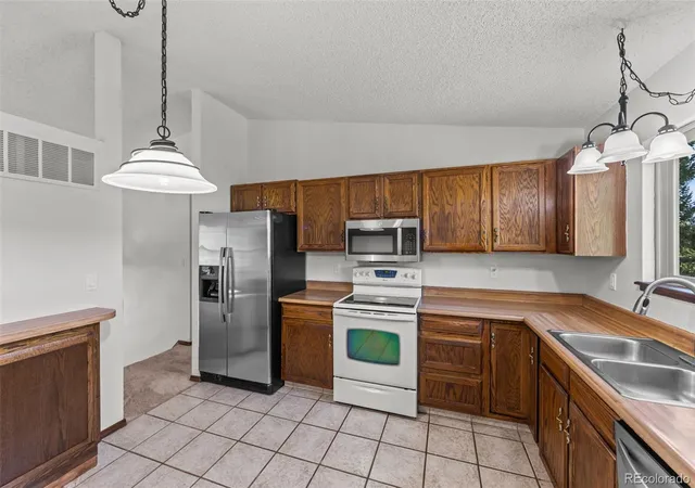 Photo 4 of Single family home for sale at 4865 W Old Farm Cir, Colorado Springs, CO 80917 | MLS# 7634886 | Listing updated on 2026-10-07