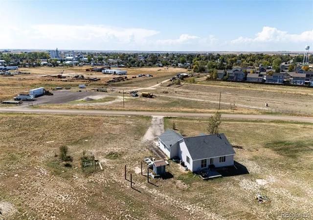 Photo 3 of Single family home for sale at 1850 Comanche Dr, Strasburg, CO 80136 | MLS# 3292087 | Listing updated on 2026-10-09