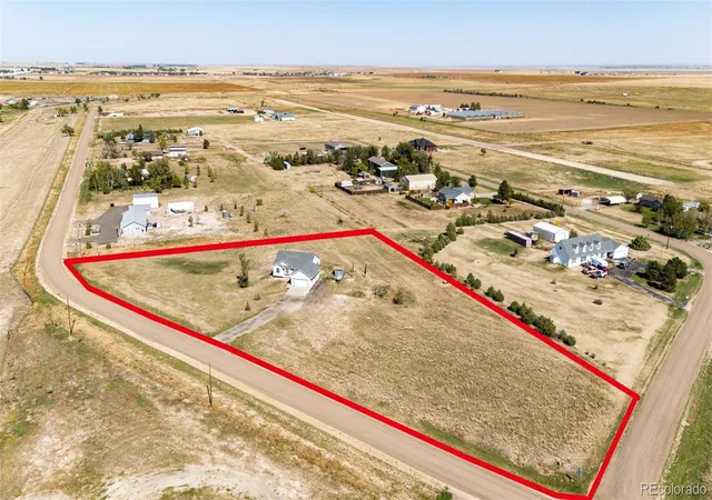 Photo 4 of Single family home for sale at 1850 Comanche Dr, Strasburg, CO 80136 | MLS# 3292087 | Listing updated on 2026-10-09