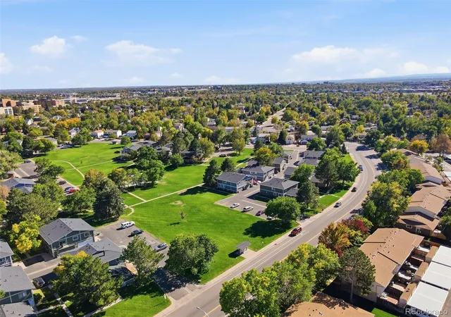 Photo 15 of Townhouse for sale at 1241 S Uvalda St, Aurora, CO 80012 | MLS# 6879232 | Listing updated on 2026-10-09