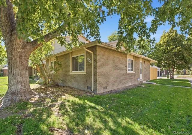 Photo 2 of Townhouse for sale at 1241 S Uvalda St, Aurora, CO 80012 | MLS# 6879232 | Listing updated on 2026-10-09