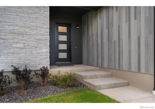 Photo 3 of Single family home for sale at 1780 Barefoot Dr, Windsor, CO 80550 | MLS# IR1070170 | Listing updated on 2026-10-08