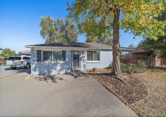 Photo 1 of Single family home for sale at 3040 Grape St, Denver, CO 80207 | MLS# 7861726 | Listing updated on 2026-10-14