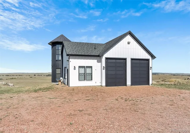 Photo 3 of Single family home for sale at 11422 County Rd 94, Elbert, CO 80106 | MLS# 4713037 | Listing updated on 2026-10-10