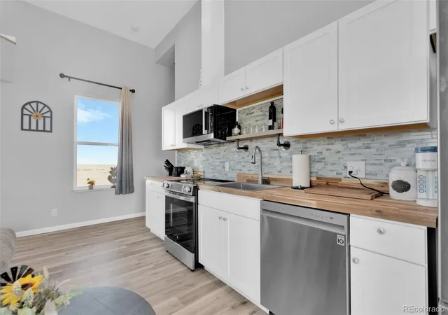 Photo 4 of Single family home for sale at 11422 County Rd 94, Elbert, CO 80106 | MLS# 4713037 | Listing updated on 2026-10-10