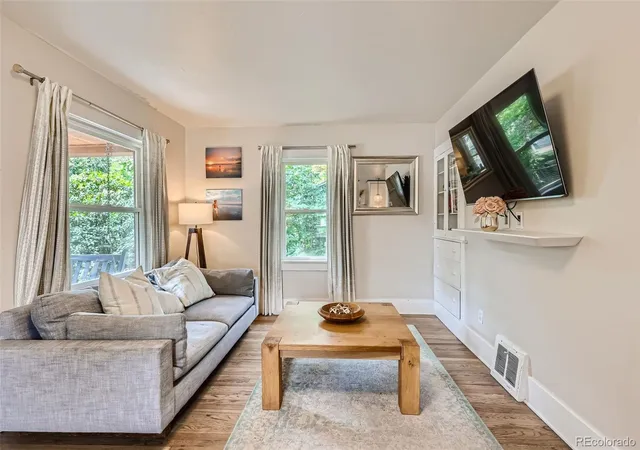 Photo 4 of Single family home for sale at 4353 S Logan St, Englewood, CO 80113 | MLS# 9466442 | Listing updated on 2026-10-09