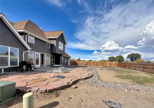 Photo 3 of Single family home for sale at 916 Duke Dr, Alamosa, CO 81101 | MLS# 6585823 | Listing updated on 2026-10-18
