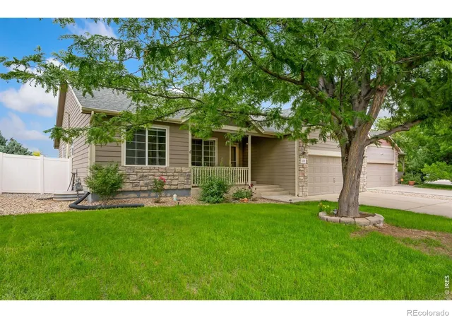 Photo 3 of Single family home for sale at 213 Sand Grouse Dr, Loveland, CO 80537 | MLS# IR1070185 | Listing updated on 2026-10-08
