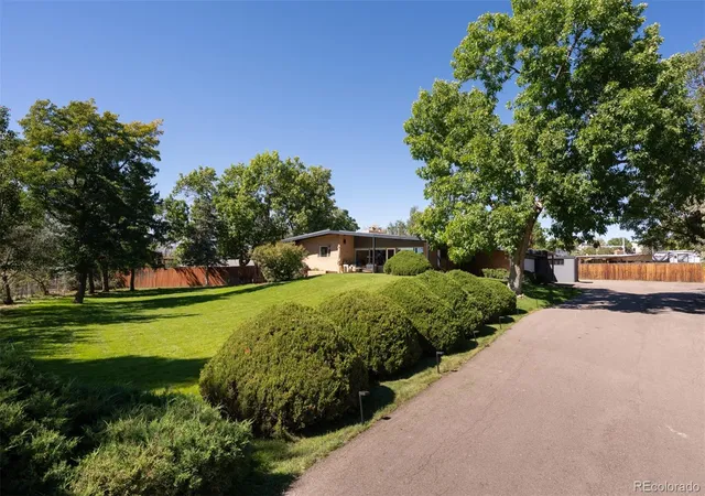 Photo 3 of Single family home for sale at 7455 W Radcliff Ave, Littleton, CO 80123 | MLS# 4545442 | Listing updated on 2026-10-09