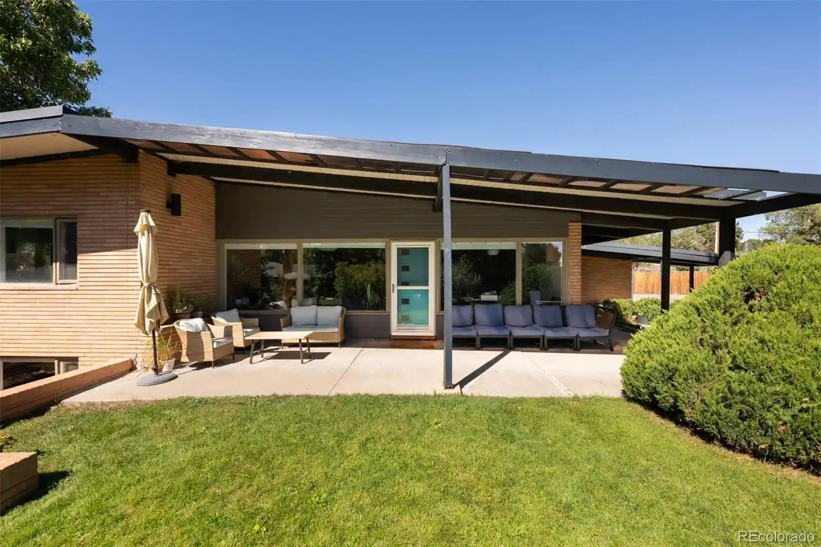 Photo 1 of Single family home for sale at 7455 W Radcliff Ave, Littleton, CO 80123 | MLS# 4545442 | Listing updated on 2026-10-24