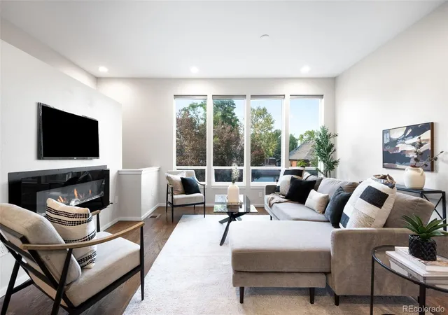 Photo 4 of Townhouse for sale at 2948 W 33rd Avenue, Denver, CO 80211 | MLS# 6455852 | Listing updated on 2026-10-09