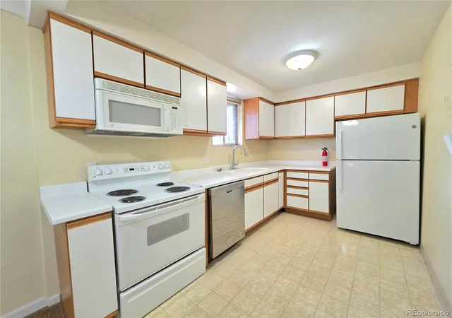 Photo 4 of Condo for sale at 2295 E Asbury Ave #401, Denver, CO 80210 | MLS# 6158546 | Listing updated on 2026-10-08