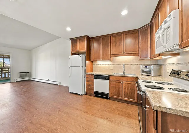 Photo 3 of Condo for sale at 715 S Alton Way #7D, Denver, CO 80247 | MLS# 9434559 | Listing updated on 2026-10-14