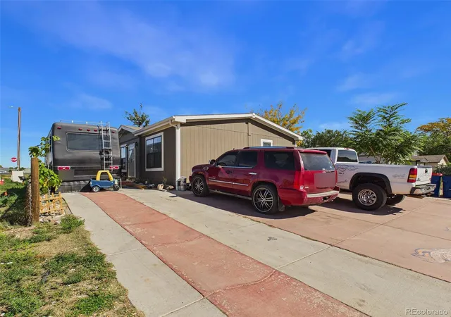 Photo 1 of Single family home for sale at 1000 Macdavidson Cir, Dacono, CO 80514 | MLS# 3129384 | Listing updated on 2026-10-08