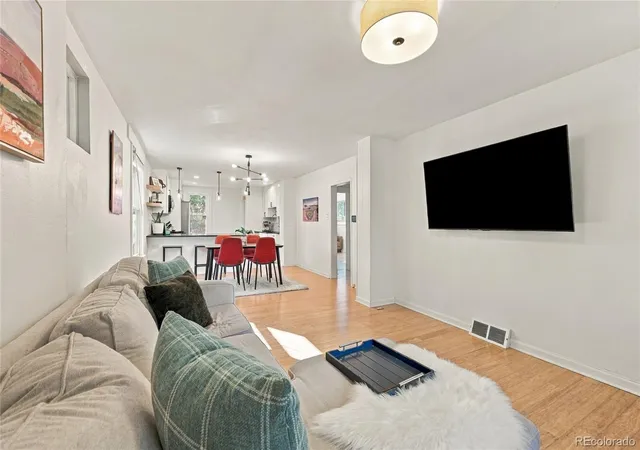 Photo 3 of Single family home for sale at 1315 S Sherman St, Denver, CO 80210 | MLS# 5648795 | Listing updated on 2026-10-10
