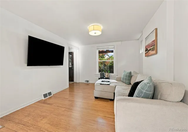 Photo 3 of Single family home for sale at 1315 S Sherman St, Denver, CO 80210 | MLS# 5648795 | Listing updated on 2026-10-10