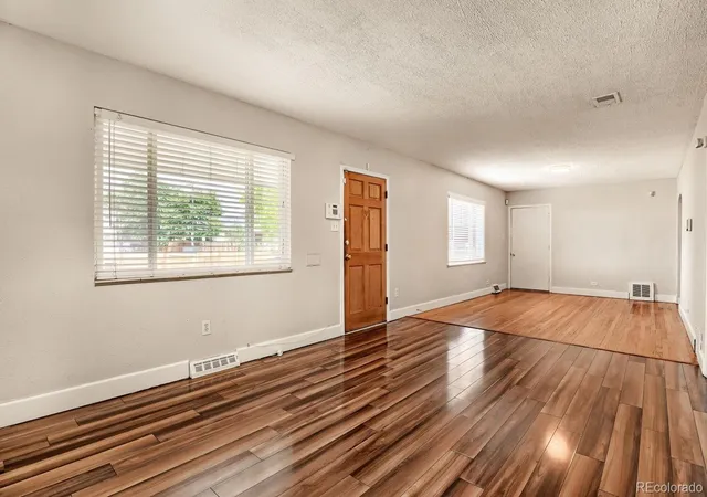 Photo 4 of Single family home for sale at 1540 Zenobia St, Denver, CO 80204 | MLS# 3435518 | Listing updated on 2026-10-23