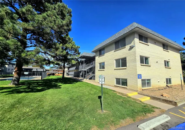 Photo 1 of Condo for sale at 1723 Robb St #33, Lakewood, CO 80215 | MLS# 5418366 | Listing updated on 2026-10-08