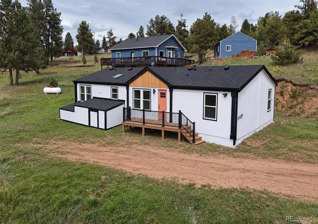 Photo 1 of Single family home for sale at 131 Dillon Ln, Florissant, CO 80816 | MLS# 7246996 | Listing updated on 2026-10-08