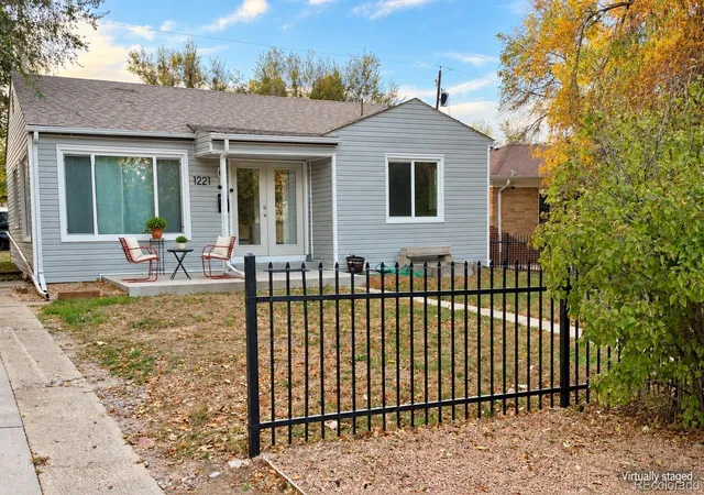 Photo 1 of Single family home for sale at 1221 Alton St, Aurora, CO 80010 | MLS# 4527309 | Listing updated on 2026-10-24