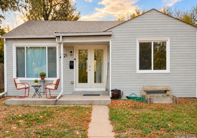 Photo 3 of Single family home for sale at 1221 Alton St, Aurora, CO 80010 | MLS# 4527309 | Listing updated on 2026-10-24