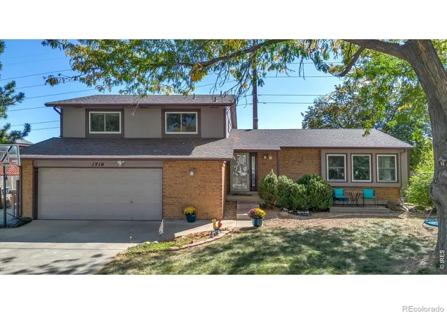 Photo 3 of Single family home for sale at 1710 Gifford Dr, Longmont, CO 80501 | MLS# IR1070206 | Listing updated on 2026-10-08