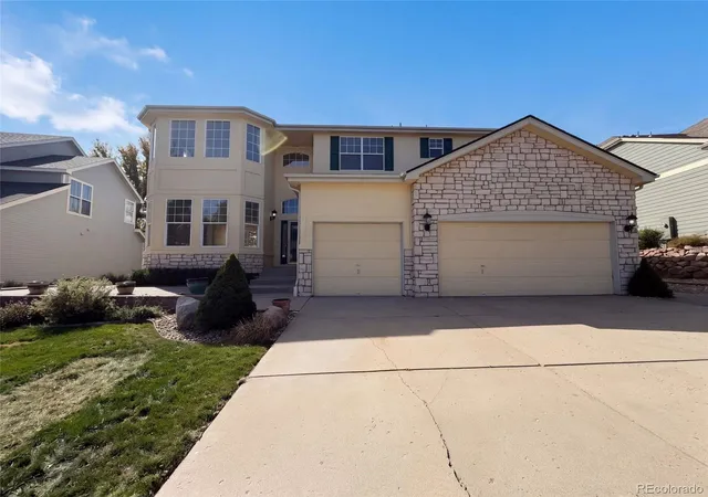 Single family home for sale at 660 Stonemont Ct, Castle Pines, CO 80108 | MLS# 5224939